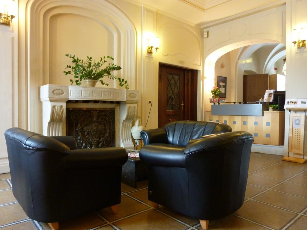 Hotel Schloss Schweinsburg Neukirchen-Pleiße Interior foto
